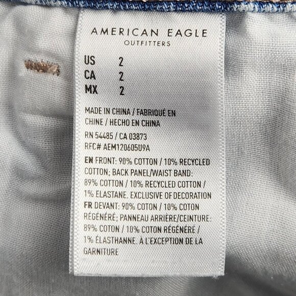 American Eagle Shorts Womens 2 Blue Mom Short Strigid Distressed Cut Off Denim - Picture 12 of 13